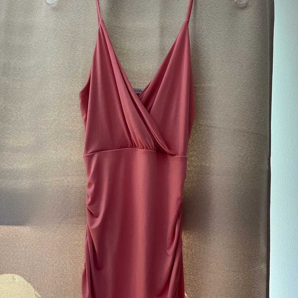 pink dress